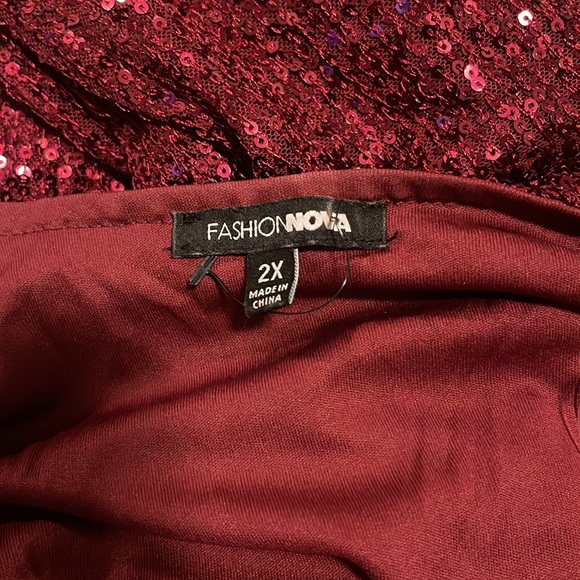 Fashion nova sequin dress - red/maroon - Picture 2 of 4